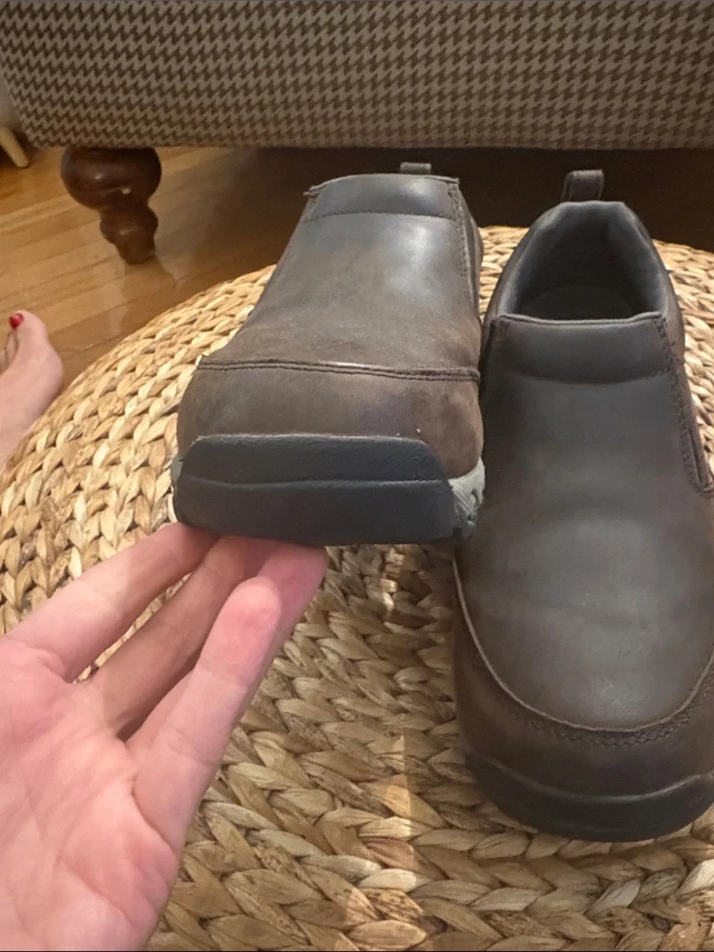 Duluth Trading Co Brown Leather Slip-On Chukka Boots
